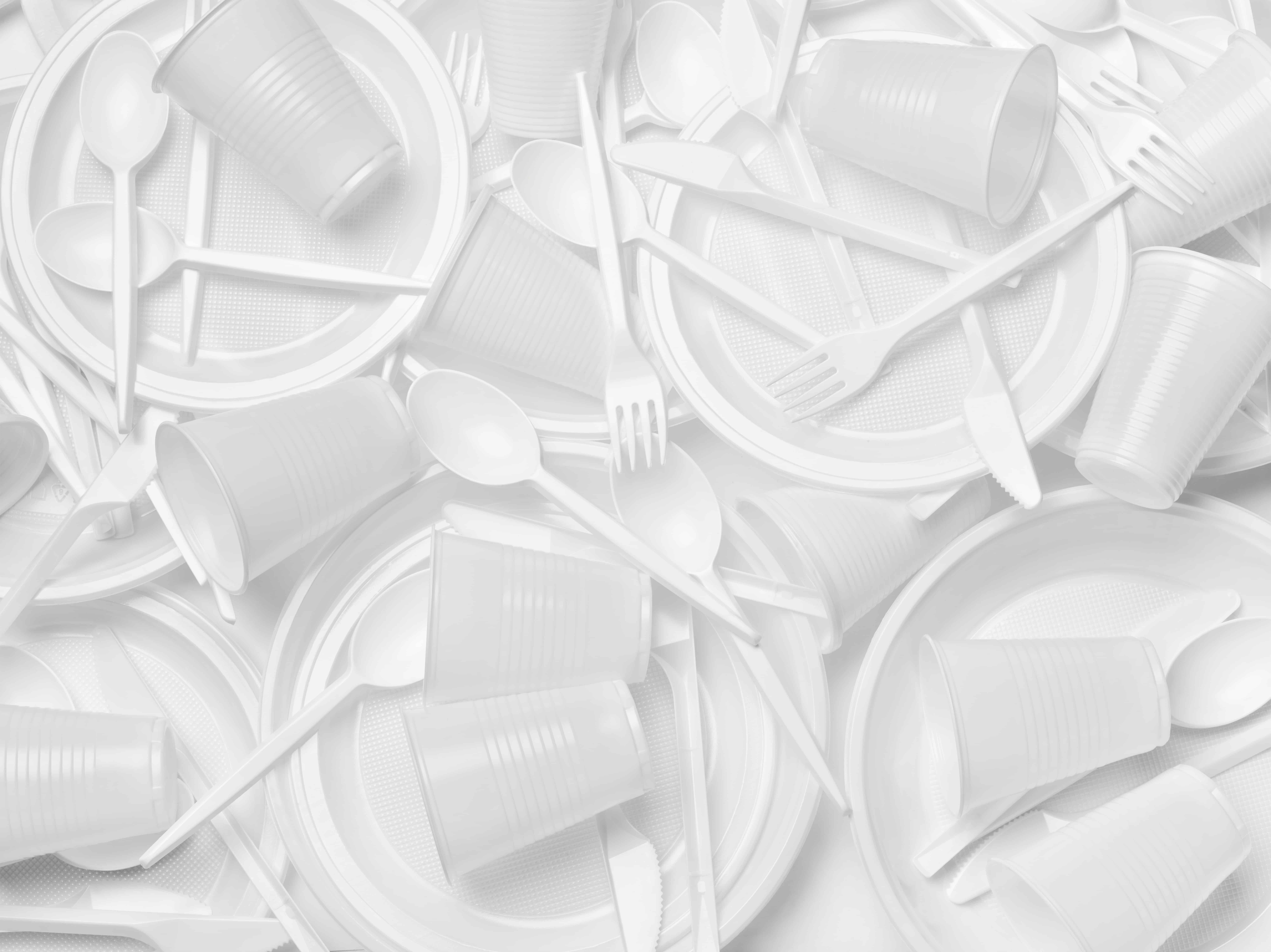 Single Use Plastic Plates and Cutlery To Be Banned In England
